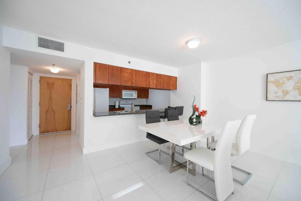 Luxurious 1 Bed Apartment In Brickell • Ocean View Miami Exterior photo